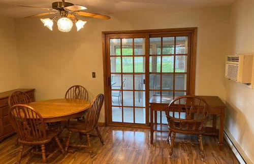 2 bedroom home in a quiet neighborhood - Foto 7