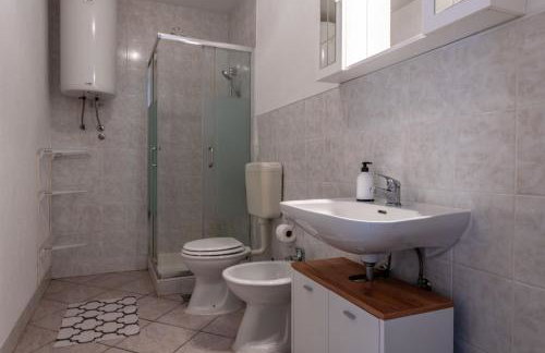 Villa Marić, a charming villa with a beautiful poolside - Foto 36