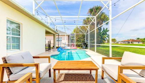 Magical Villa Pool Game Room Close to Disney - Foto 2