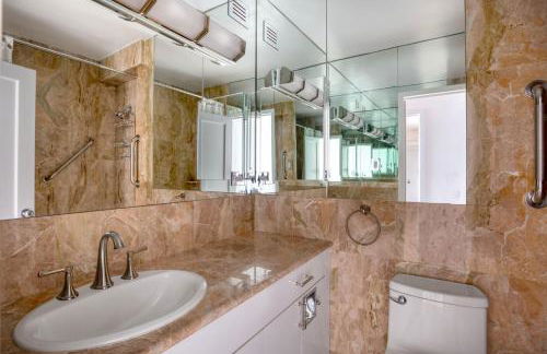 Blueground UES gym balcony nr central park NYC-1404 - Foto 17