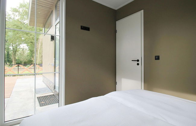 Modern Holiday Home With Decorative Fireplace - Foto 4