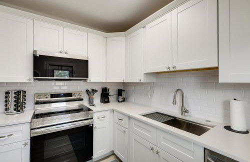 North Palm Beach Oasis w/ Hot Tub - 2 Mi to Ocean! - Foto 9