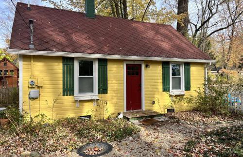 Maplewood Cottages 2 - Photo 22