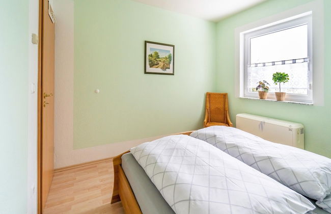 Pretty Holiday Home in Suhl Right Next to the Forest - Foto 8