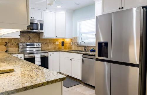 Skyline Breeze - Jensen Beach Family Getaway - Foto 11