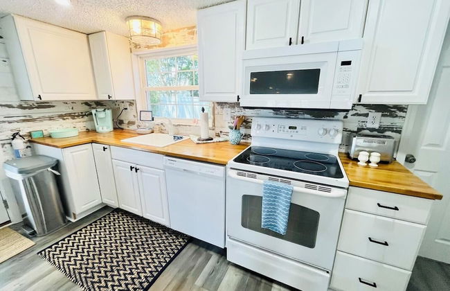 Saulsbury Street 23 #1 - Photo 8