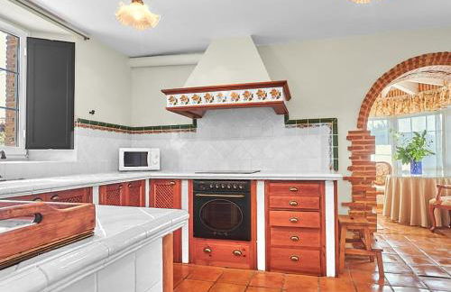 Casa Parbayón Encanto entre Jardines y Luz Natural - Foto 48