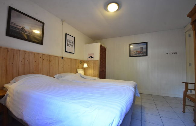 Pleasing Holiday Home in 't Zand near Dutch Coast - Photo 7