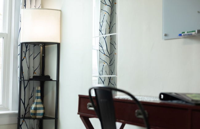 Charming Apt With King Bed in the Heart of SLC - Photo 3