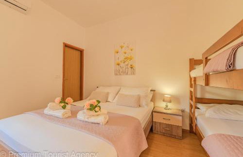 Sladana direct at the beach - Foto 35