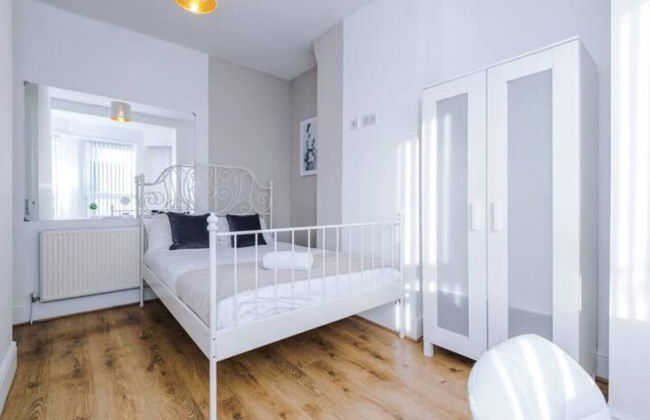 Spacious 4-Bed House Manchester - Foto 14