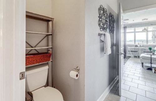 Beach and Pool Access Smith Mountain Lake Getaway! - Foto 15