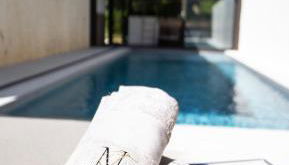 NUXIA Suites&SPA - L'Art Design - Foto 4, sunbed, towels