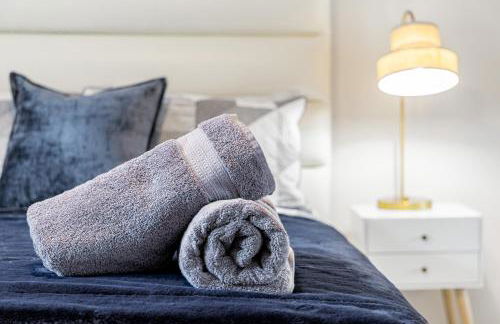 Oneluxstay 3BR Home Near the Beach - Foto 36