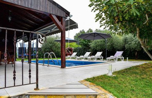Stunning Home In Smokovic - Photo 19