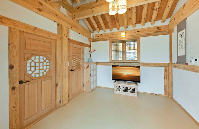 Donghae Hanok Donganjae - Foto 23