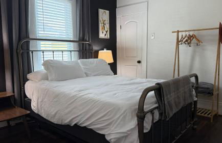 Updated Vintage Oasis, Near Downtown & Stadiums, Huge Yard - Foto 72