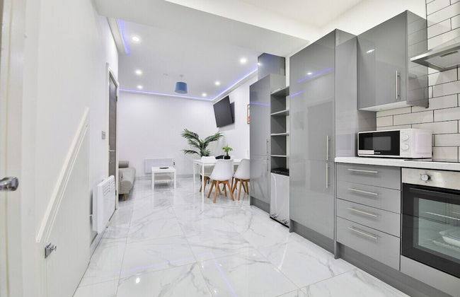 Modern 2 Bed House - Sleeps 4 - Foto 51