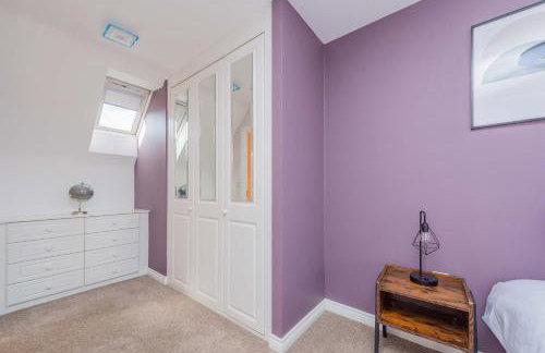 Central Townhouse Tipton - Sleeps 8 - Ideal for Contractors & Families - Foto 26