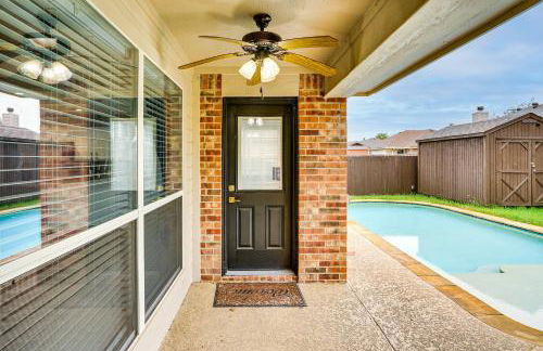 2 Mi to Old Town Spacious Burleson Vacation Home - Foto 31