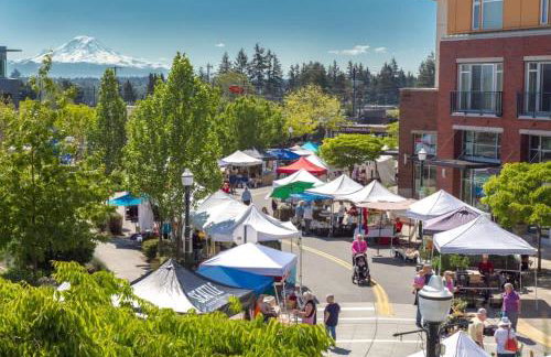 Burien's Top Unit with Spa-Inspired Bathroom - Foto 28