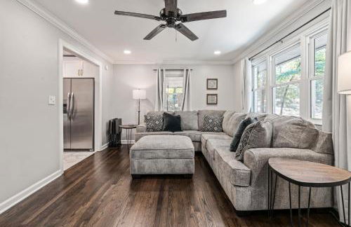 Rustic 3BR Home in a Natural Cartersville Getaway - Foto 6