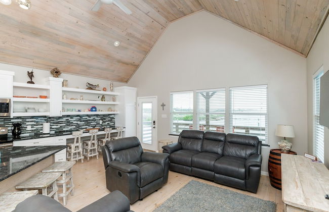 Fins and Feathers by Avantstay Waterfront Dock - Foto 7