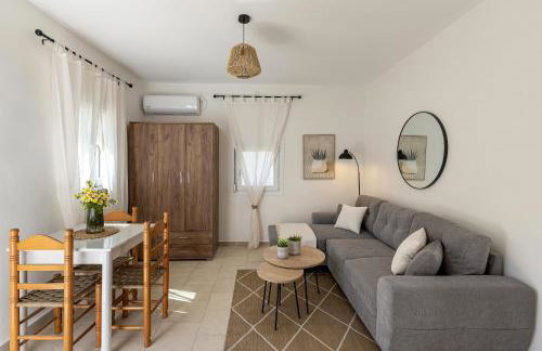 Salty Beach Cottage, 20m from Kini Beach - Foto 5