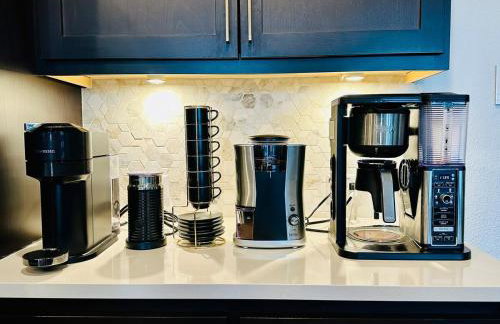 Spacious 6 Bedroom Home- Near Historic McKinney - Foto 18