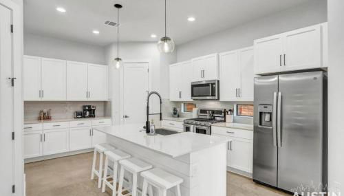 Brand New House, Yard Next to Downtown and E 6th - Foto 2