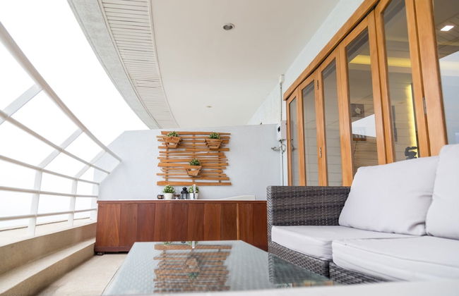 Sandy Beach Condo 17D - Photo 12