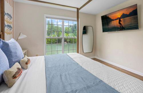 LKJ - Lakefront Home, Hot tub, Fire Pit, Games and Movie Room! - Foto 22