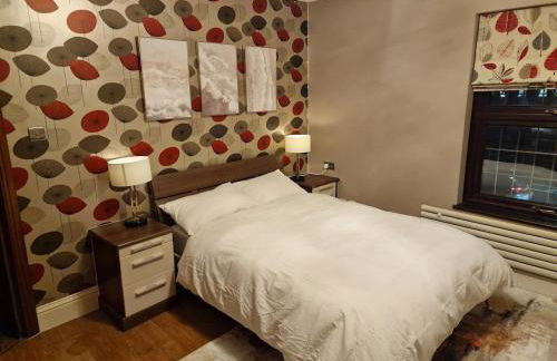 5 Bed 5 Bath Luxury Home Near Heathrow Free Parking - Foto 33