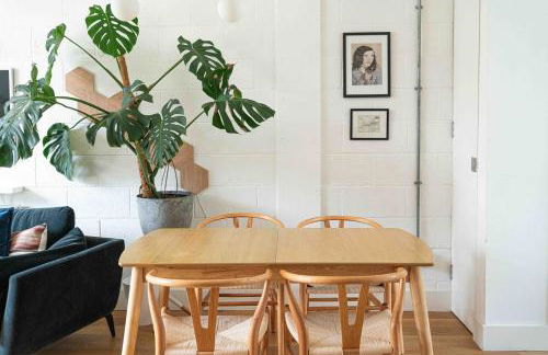 Stylish 3BD Home - Great Location - Foto 18