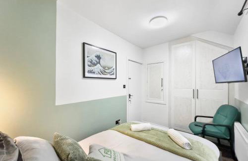 Dashing and Distinctive Dwelling w Rooftop Garden - Foto 21