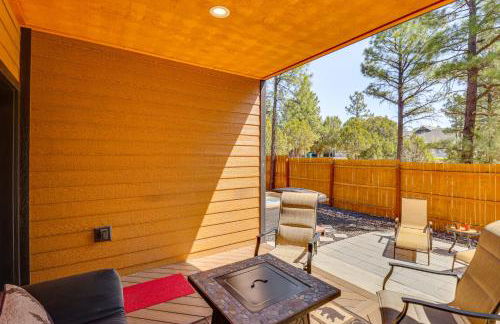 Hot Tub and Outdoor Living Relaxing Show Low Cabin - Foto 22