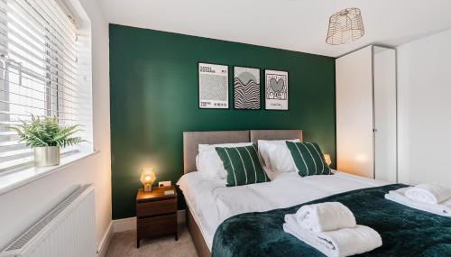 4 Bed, 3 Bath in Colchester - Business, Contractor and Leisure - Singles or Superkings - Disc0unts - Foto 5