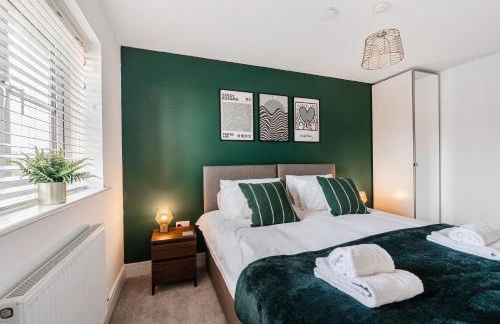 4 Bed, 3 Bath in Colchester - Business, Contractor and Leisure - Singles or Superkings - Disc0unts - Foto 5