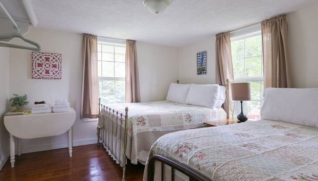 A Mountain Cottage 2 Bedroom Cabin by RedAwning - Foto 5, Habitación