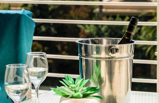 Stylish Retreat With Marina Views at Juliette 307 - Foto 17