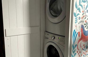 Modern Cottage Perfect for Glamping in New York State - Foto 6