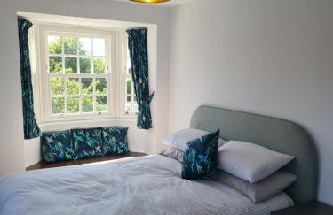 Number 10 - Stunning brand new house - sleeps 6 - free parking - Foto 20
