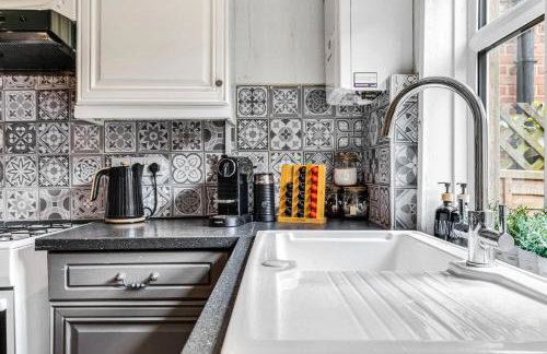 Modern 2-Bed Home Walk to Ashby Town Centre - Foto 4