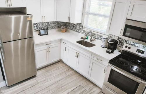 Rustic Retreats Cozy 2BR for 6 guests minutes from Las Olas - Foto 13