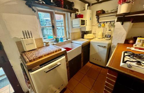 Beautiful 17th Century Cottage - Photo 33