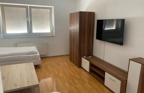Monteurwohnung in Aschersleben, 2 Zimmer, Küche, Bad, max 4 Personen - Foto 3