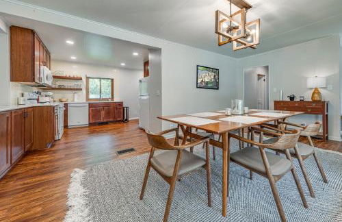 Beautiful 3BR Home Near Lake MI - Photo 36