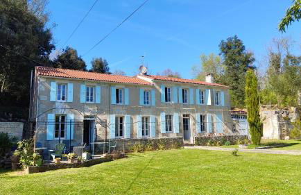 ENTRE PIERRE ET BOIS - Foto 1