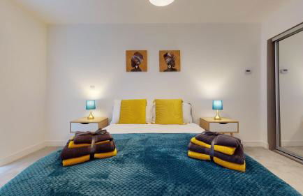 Luxury 2 Bed Apartment with Parking near London - Foto 27