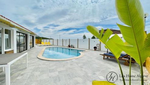 Villa Harmony - Stylish Villa - Pool & Terrace - Photo 2, sunbed